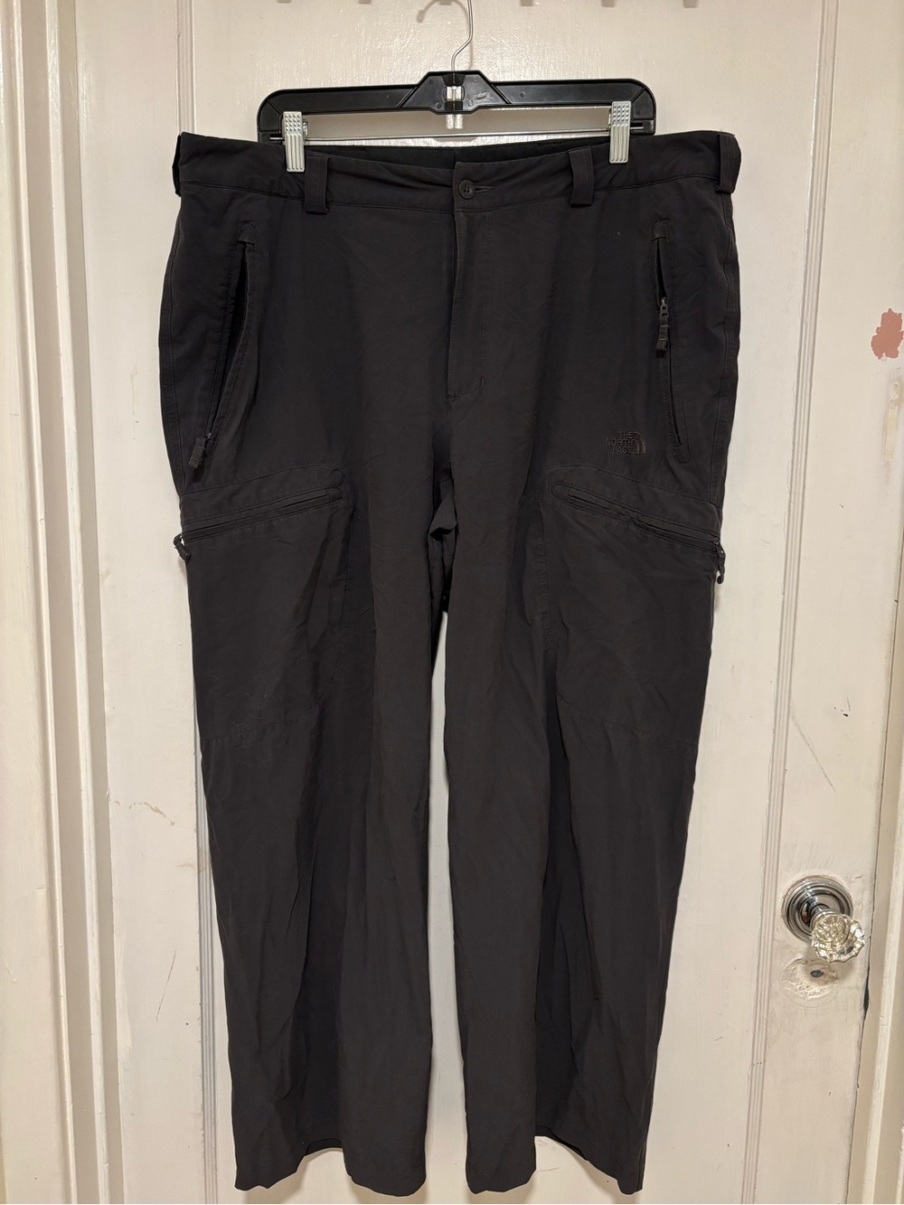 The North Face Men's Black Cargo Pants - Zip Pocket Utility Style